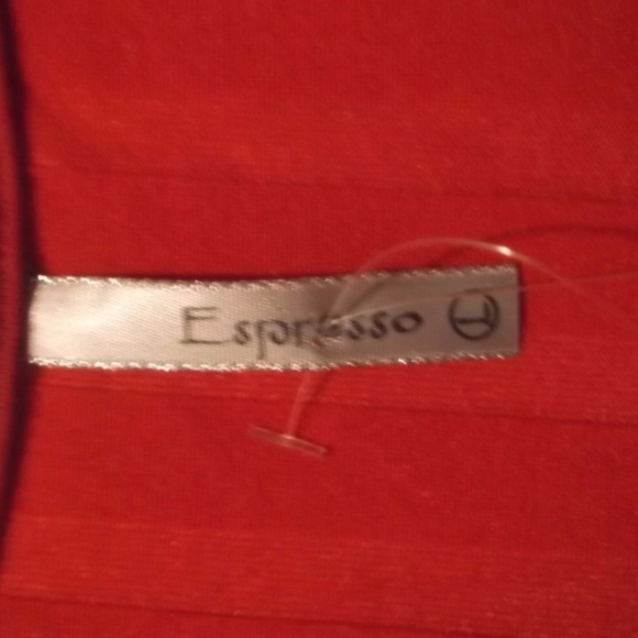 Red Ruffle Top * NWT - Picture 6 of 8